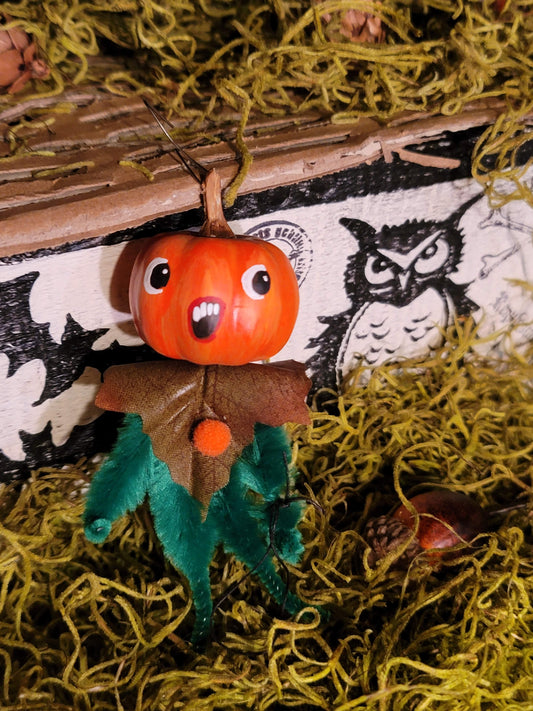 Vintage Halloween Style Pipe Cleaner Pumpkin Man Ornament