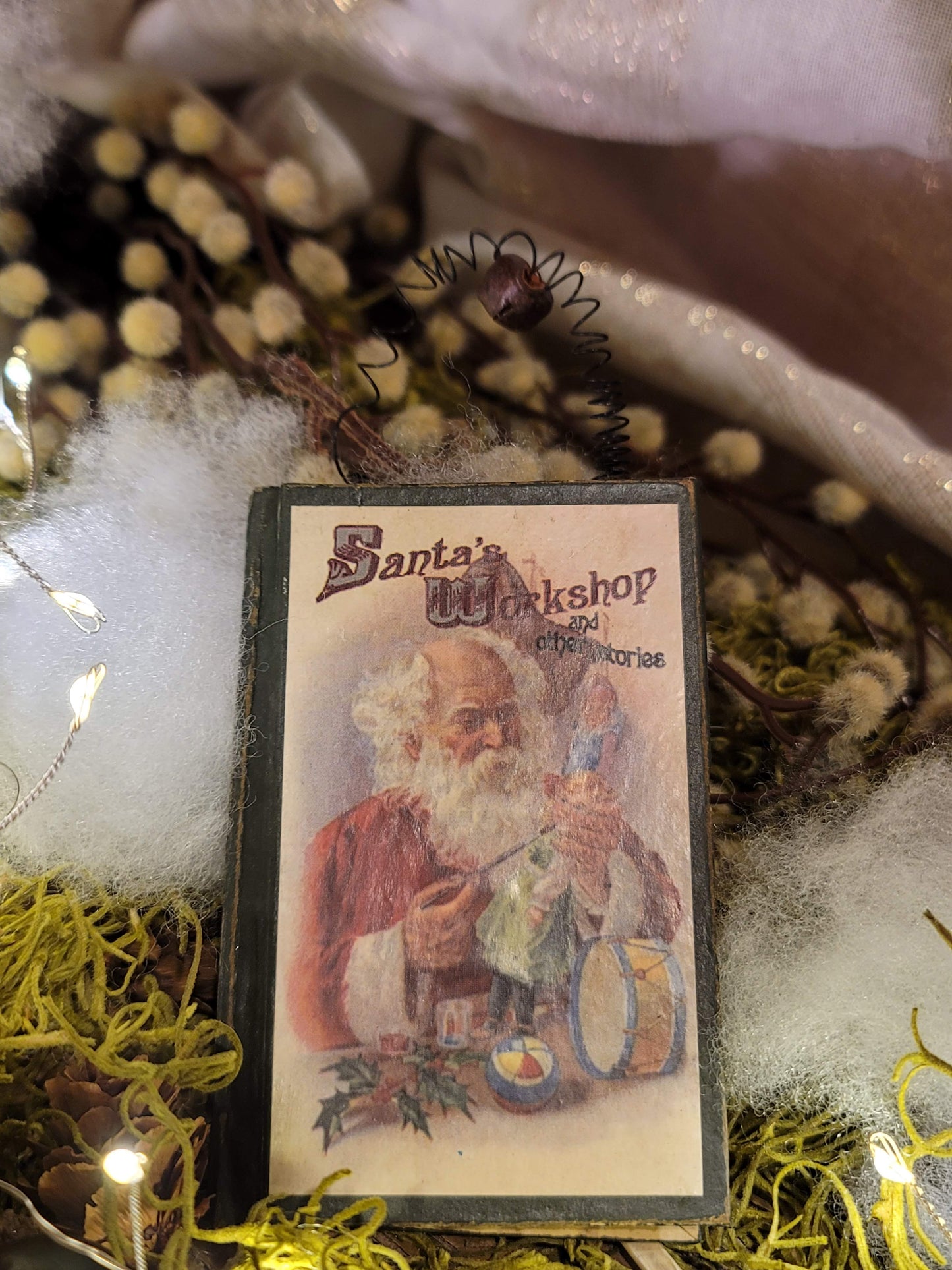 Vintage Victorian Christmas Mcloughlin Bros Antique Linen Style Book Santa Ornament