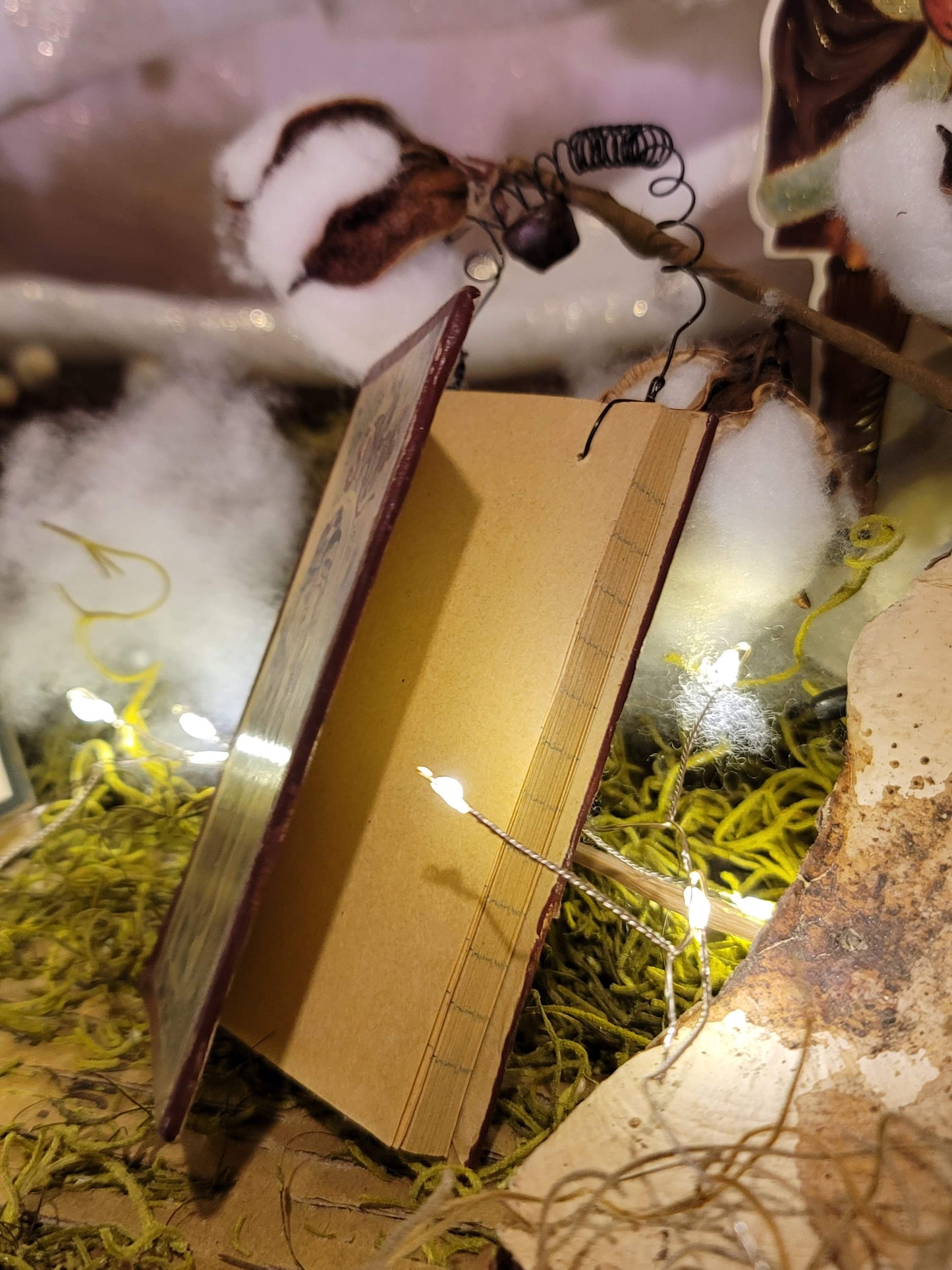 Vintage Victorian Christmas Mcloughlin Bros Antique Linen Style Book Santa Ornament