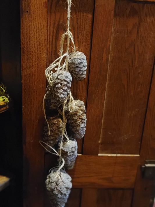 Vintage Primitive Christmas Woodland Frosted Pinecone Dangle Wreath Decoration