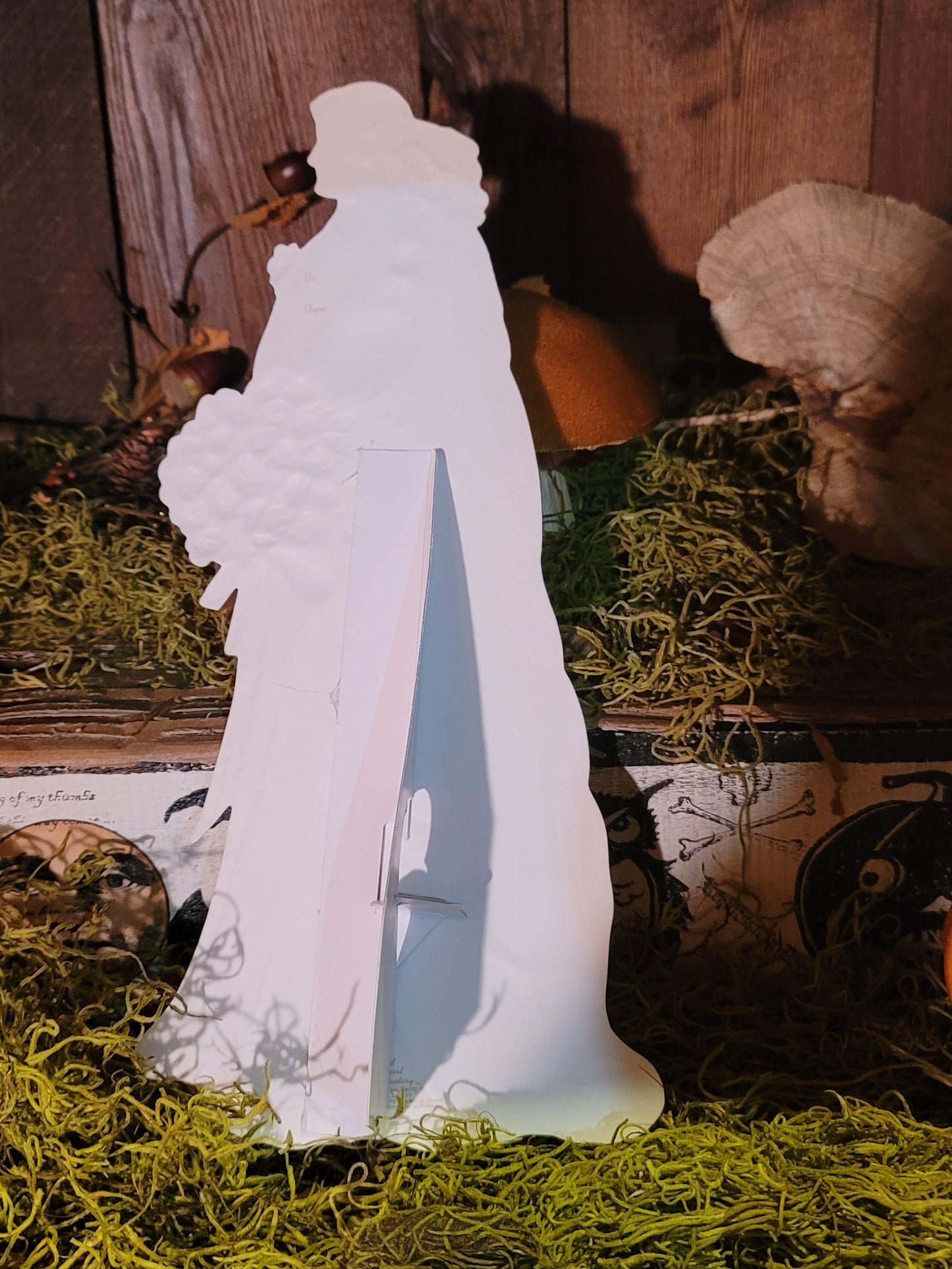 Vintage Wedding Style Standing Bride and Groom Easel Card Keepsake