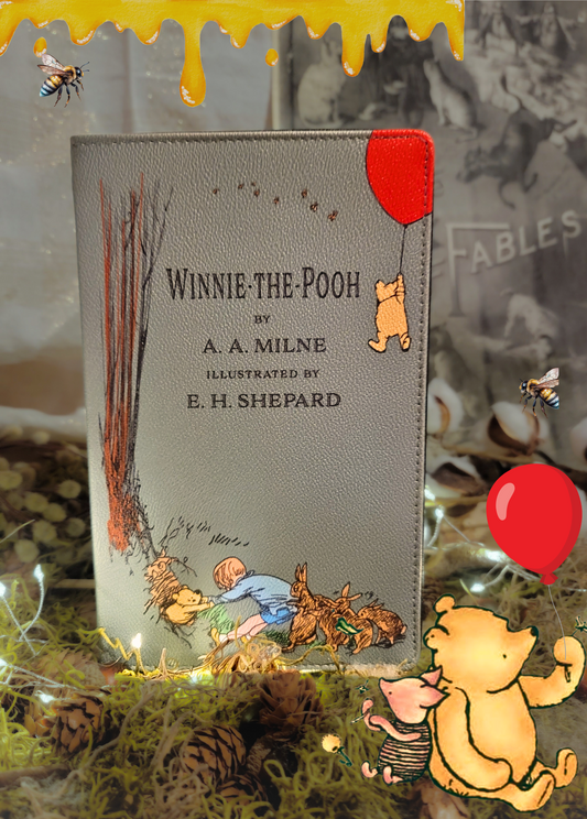 Winnie The Pooh Classic Green or Beige Vinyl Bag and Clutch Set